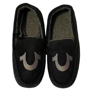 True Religion Slippers Sherpa Lined Black  Horseshoe Detail Men’s Size Small 7-8